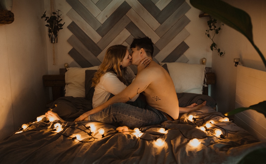 Homestory-Aargau Homestory im Aargau Paar Lichter Bett