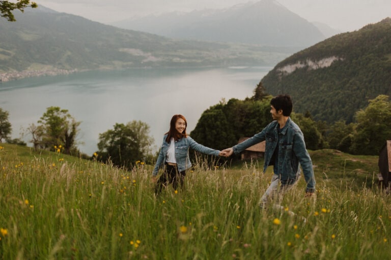 couple-photoshoot-in-interlaken-and-beatenberg-switzerland