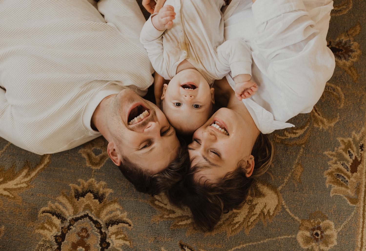Familienfotoshooting Zuhause Schweiz Bern Familienfotoshooting Zuhause Schweiz Bern