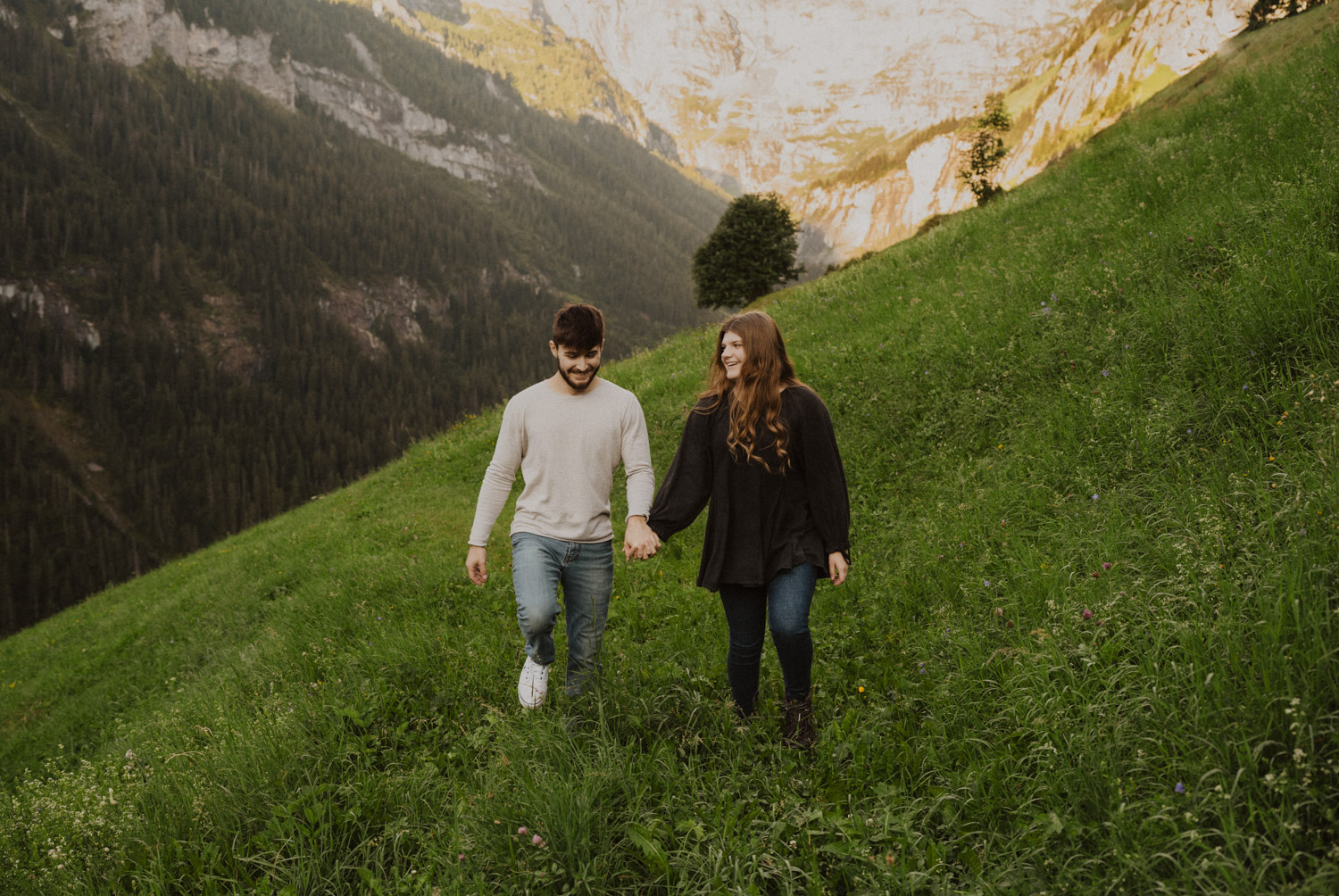 Gimmelwald Lauterbrunnen Couple Photography